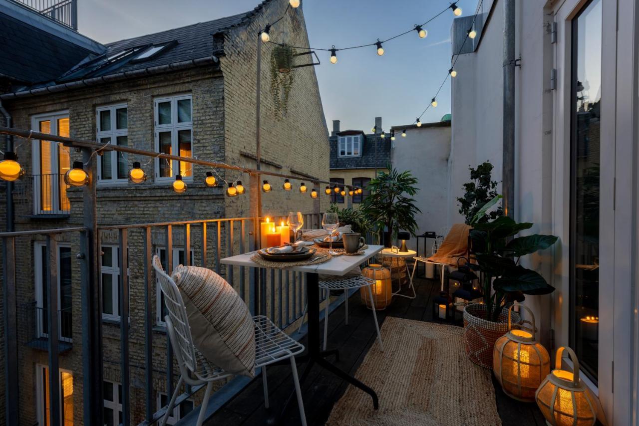 Sanders Leaves - Chic Three-Bedroom Apartment In Downtown Kopenhagen Exterior foto