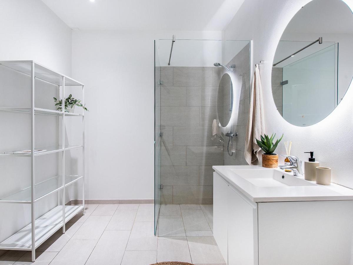 Sanders Leaves - Chic Three-Bedroom Apartment In Downtown Kopenhagen Exterior foto