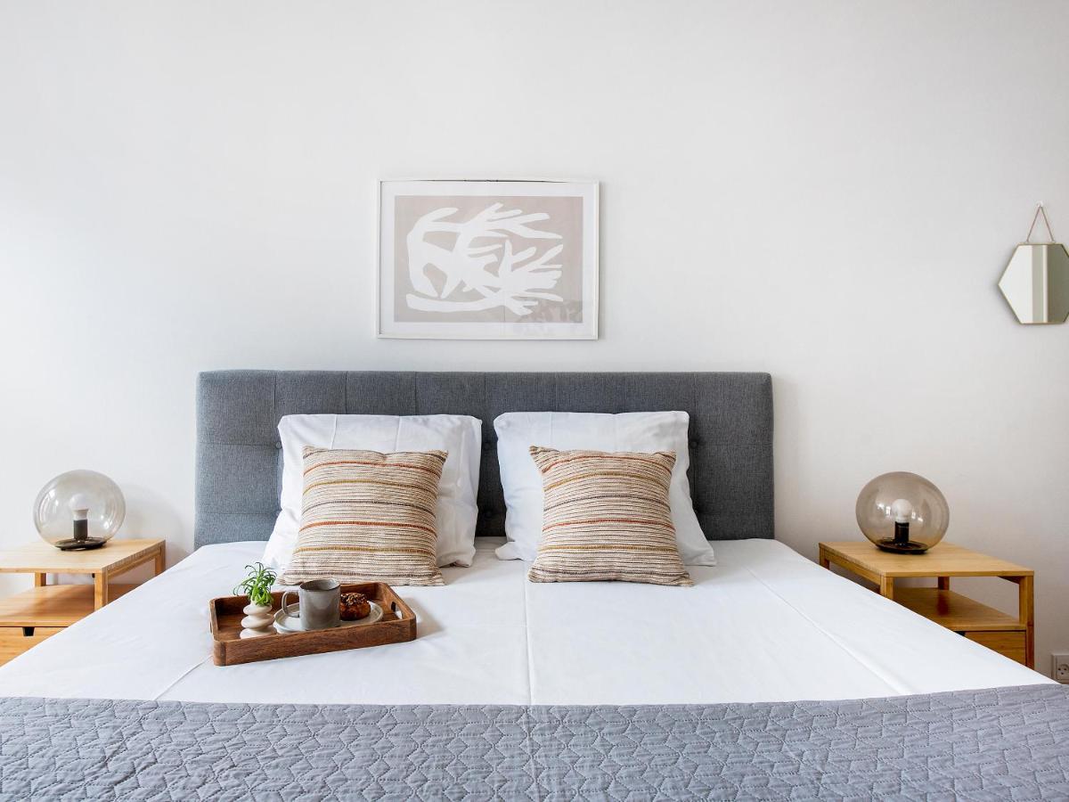 Sanders Leaves - Chic Three-Bedroom Apartment In Downtown Kopenhagen Exterior foto